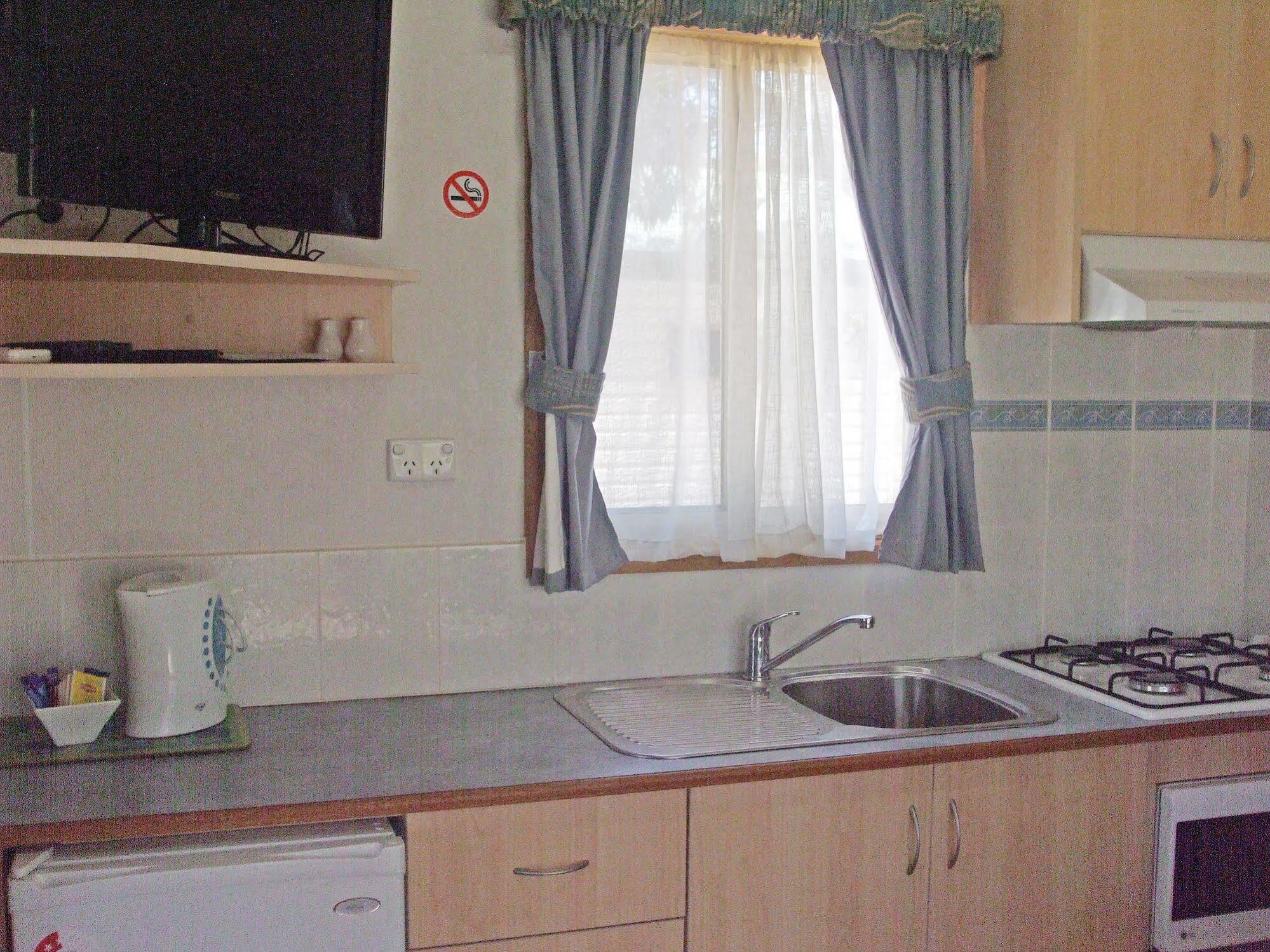 Acclaim Gateway Caravan Park Dundas Екстер'єр фото